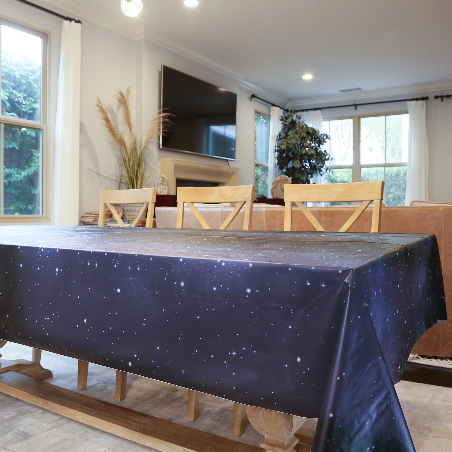 Partyhippo starry tablecloth roll